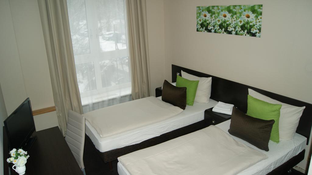 Hotel Pension Eberty Berlin Ngoại thất bức ảnh